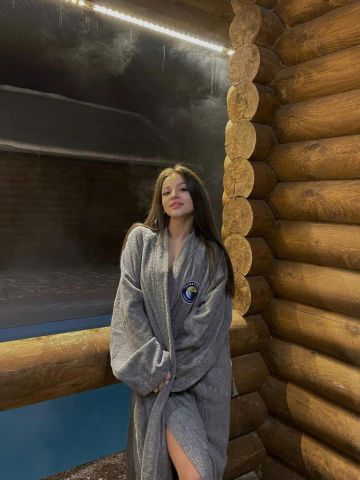 Полина
